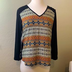 Ava James 3/4 Sleeve Shirt. (M)